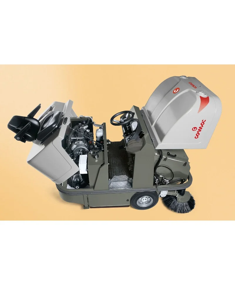 Varredora a Diesel Comac CS80/90/110 2 Varredora Industrial a Diesel Comac CS 80/90/110