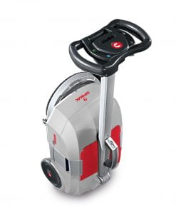 Lavadora de Pavimentos Comac Vispa XS em modo estacionamento