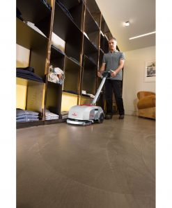 Lavadora de Pavimentos Comac Vispa XS